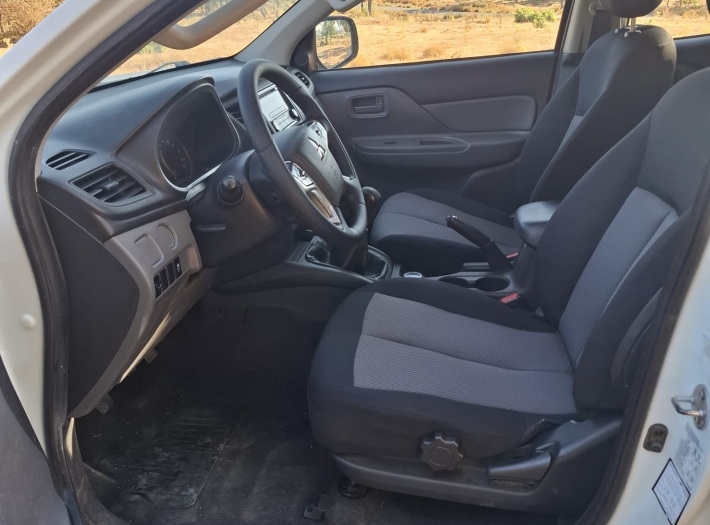 Mitsubishi L200 2.4