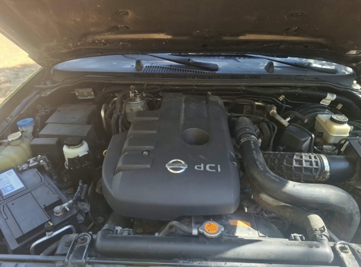 Nissan Pathfinder 2.5 dCi LE