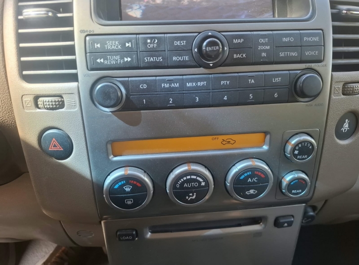 Nissan Pathfinder 2.5 dCi LE