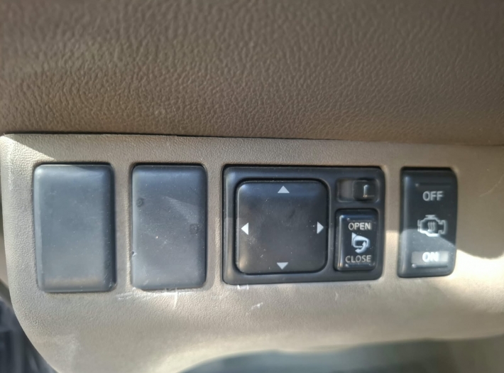 Nissan Pathfinder 2.5 dCi LE