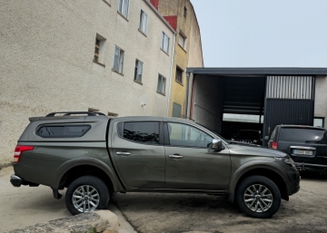 Mitsubishi L200 2.4 DI-D Doble cabina 4WD