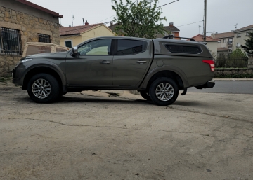 Mitsubishi L200 2.4 DI-D Doble cabina 4WD
