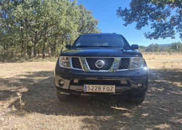 Nissan Pathfinder 2.5 dCi LE